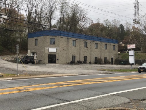 Investment Opportunity! Flex Building / US Rt 9W Exposure